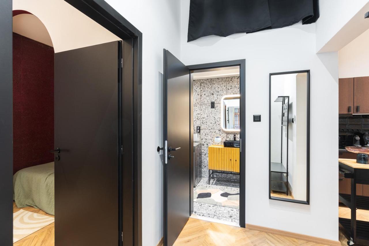 Luxury Peaceful Apartment By The St Stephen'S Basilica بودابست المظهر الخارجي الصورة