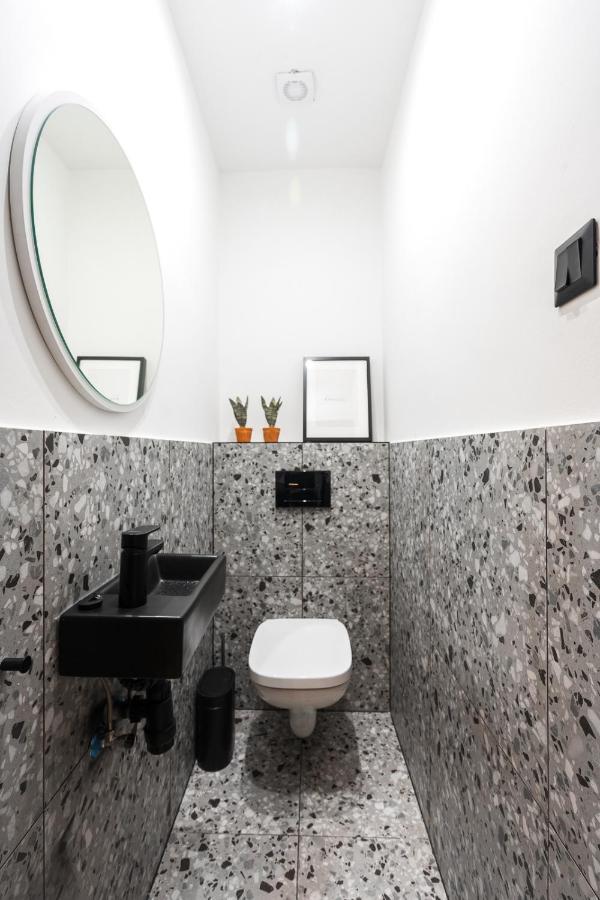 Luxury Peaceful Apartment By The St Stephen'S Basilica بودابست المظهر الخارجي الصورة